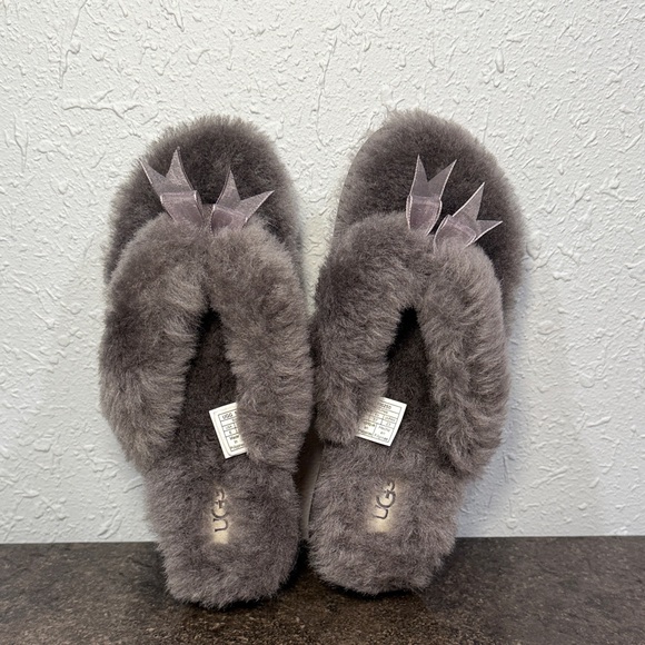 UGG Shoes - UGG Australia Women’s Gray Sheepskin Fluff Logo Flip Flop Sandals
